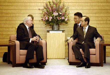 2007年会见美国国防部长盖茨