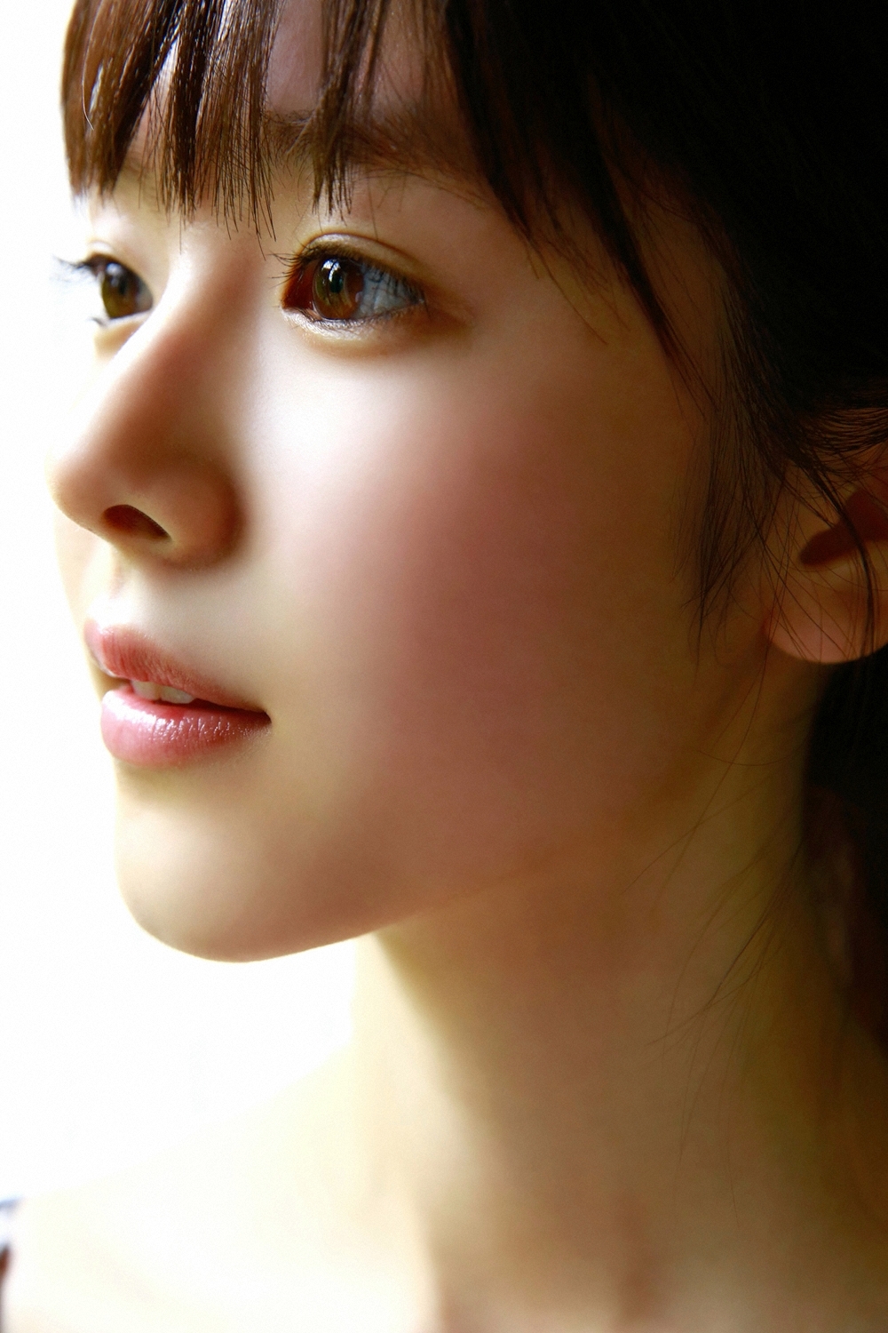 唐田英里佳的图片