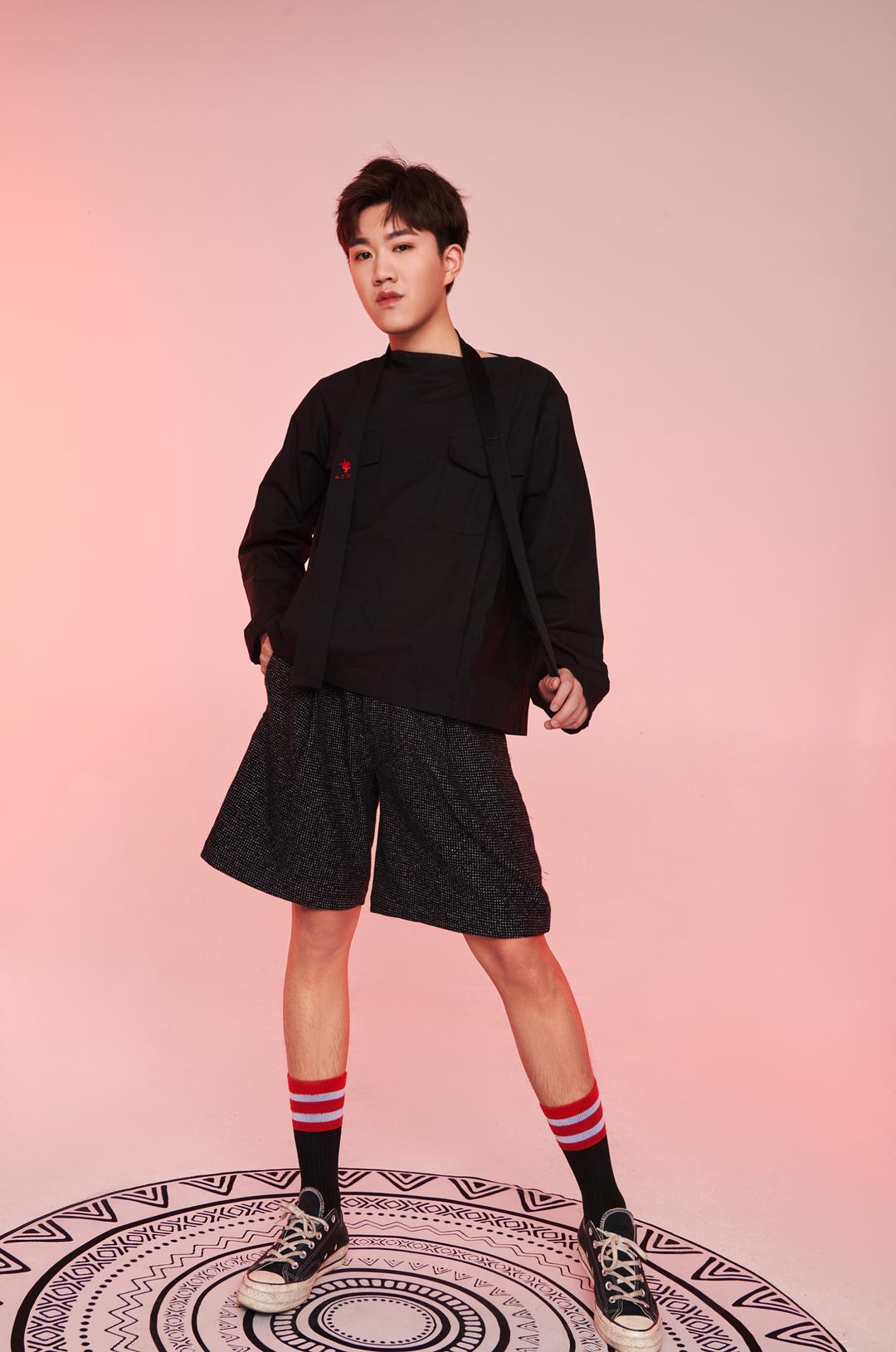 李思恒的图片