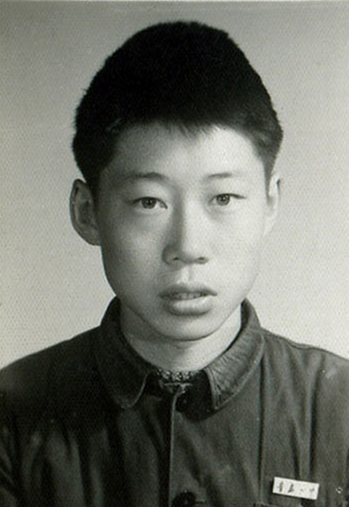 1965年中学时代的张瑞敏 