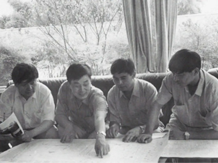 1982年，刘氏四兄弟在农村创业
